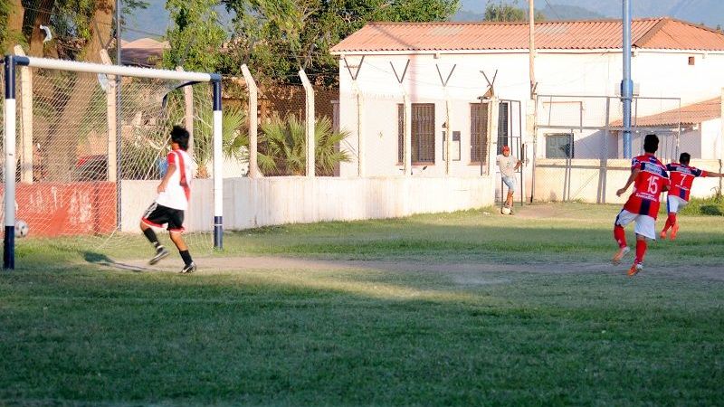 Apenas por un “Paquito”, Obreros venció 1-0 a “la Villa”