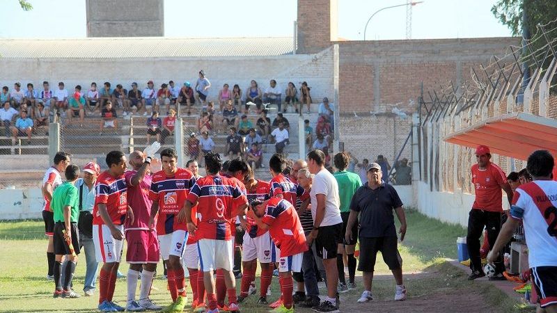 Apenas por un “Paquito”, Obreros venció 1-0 a “la Villa”
