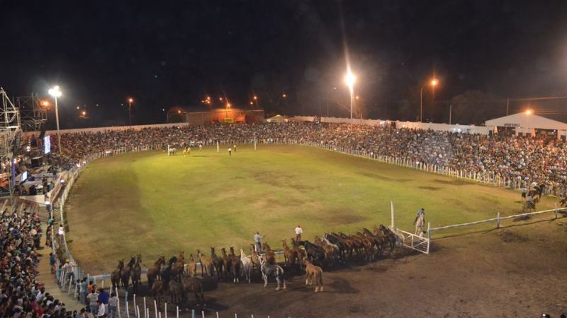 Los Manseros Santiagueños, los dueños de la segunda noche de la doma y folclore