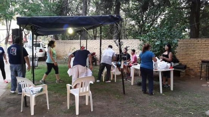 Se entregaron 1000 desayunos y 700 platos de comida