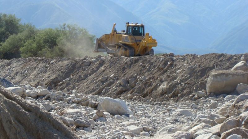 Culminan las defensas en el río Rincón