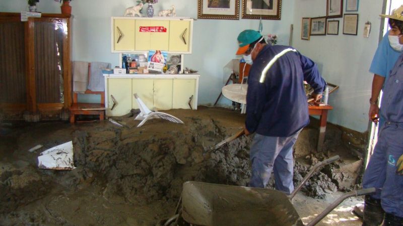 Culminan las defensas en el río Rincón