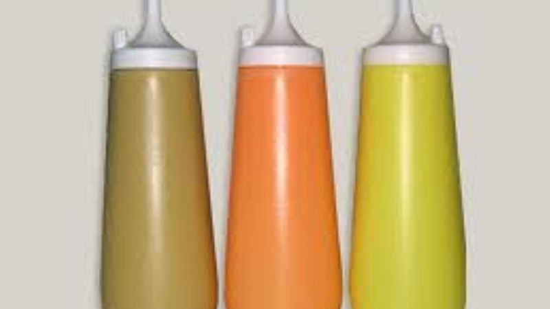 Secuestro de potes de aderezos en mal estado en el Parque de los Niños