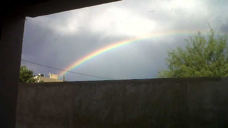 Primero, el cielo oscureció; ahora, el arcoiris
