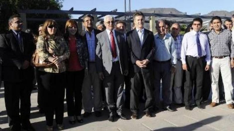 Y en Catamarca, ¿qué hacemos de las fotos con Macri”