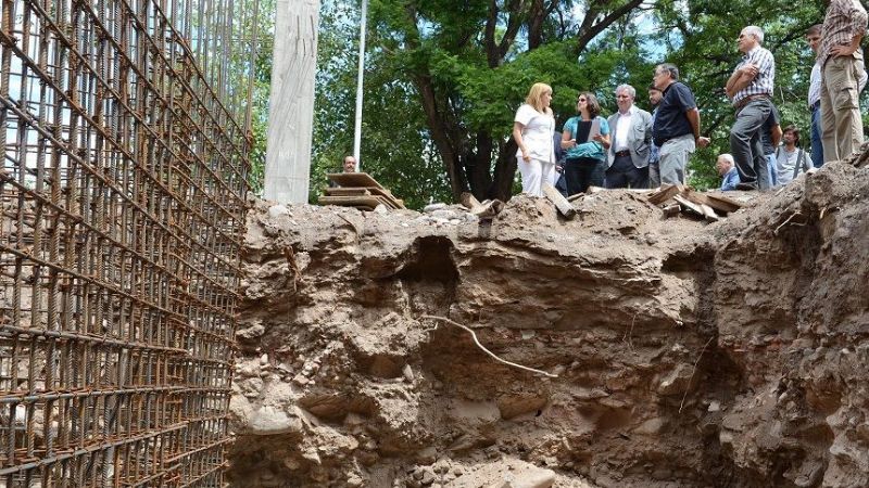 Gobernadora visitó avance de obra en el Hospital de Niños