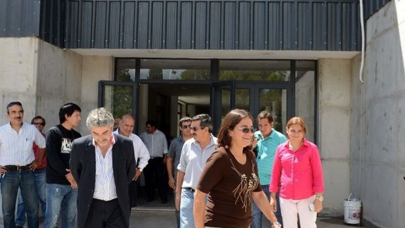 La Gobernadora visitó estudios de la TV y Radio estatal