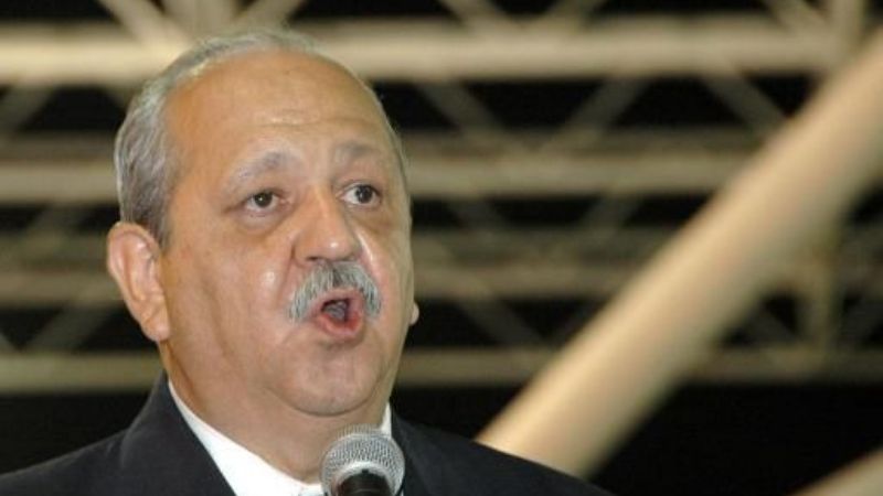 Desesperados, Brizuela del Moral y Castillo salen a "abrir" el partido