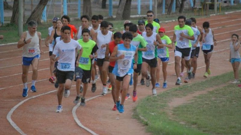 Atletismo: Gran Prix de Pista y Campo en el Polideportivo
