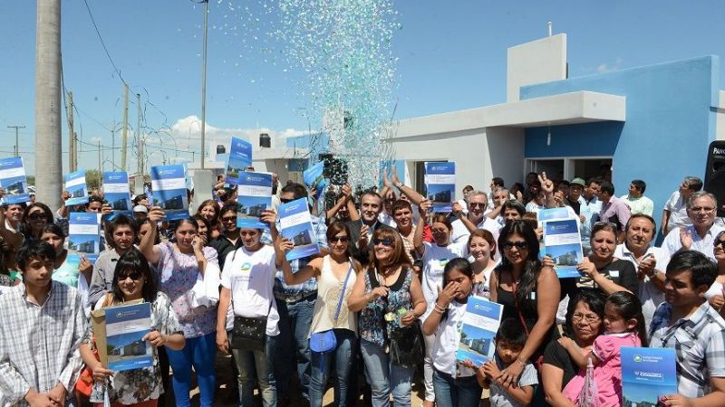 Entregaron viviendas en Andalgalá