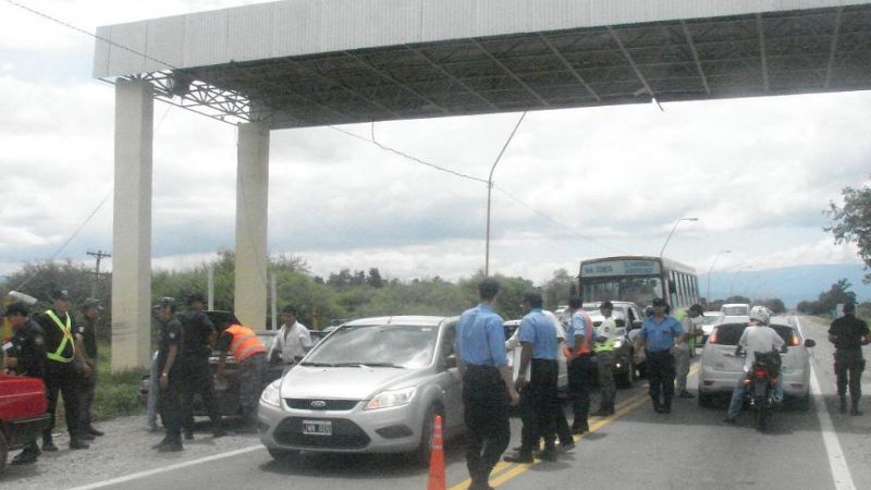 Un sujeto detenido y varios autos secuestrados en control caminero