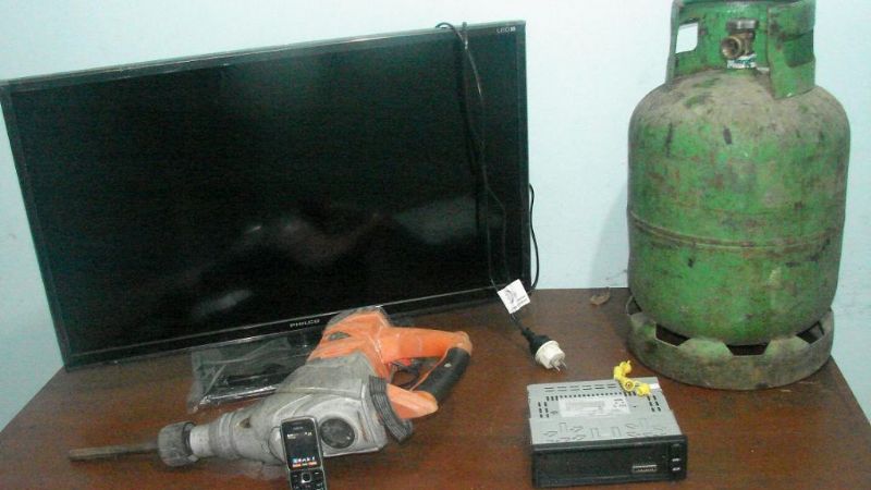 Escondían elementos robados dentro de una fábrica abandonada