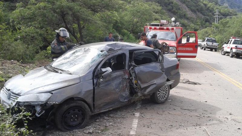 Tras un vuelco, murió en la ruta 1