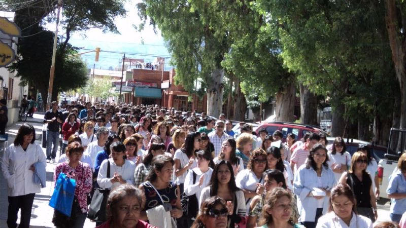 Docentes vuelven a las calles y están intransigentes con ATECa