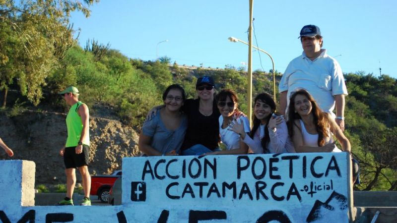 Acción Poética retomó sus pintadas en la ciudad