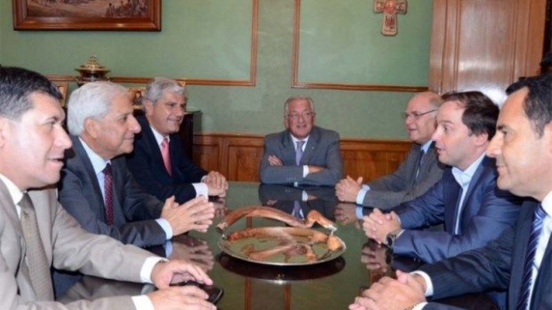 Mera se reunió con el gobernador Eduardo Fellner