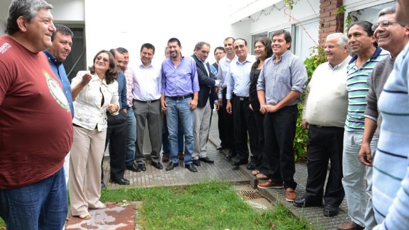 Intendentes le piden a Corpacci que vaya por la re-elección