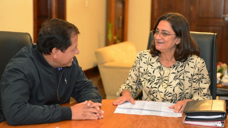 Jalil y Avila pasaron por Casa de Gobierno