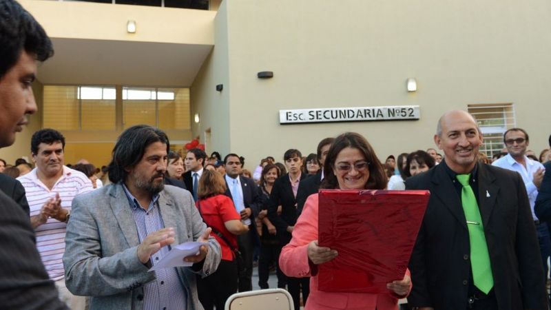 La Gobernadora inauguró una escuela secundaria