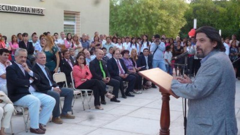 “El salario docente se incrementó un 1064 por ciento en esta década”