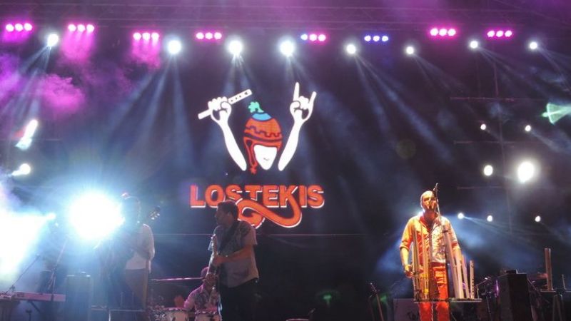 Domingo festivalero a puro carnaval