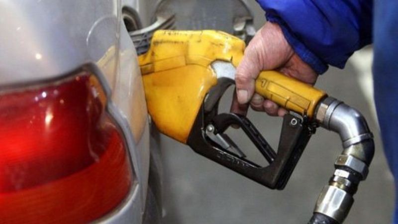 Acuerdan con petroleras una suba de hasta 6% para las naftas