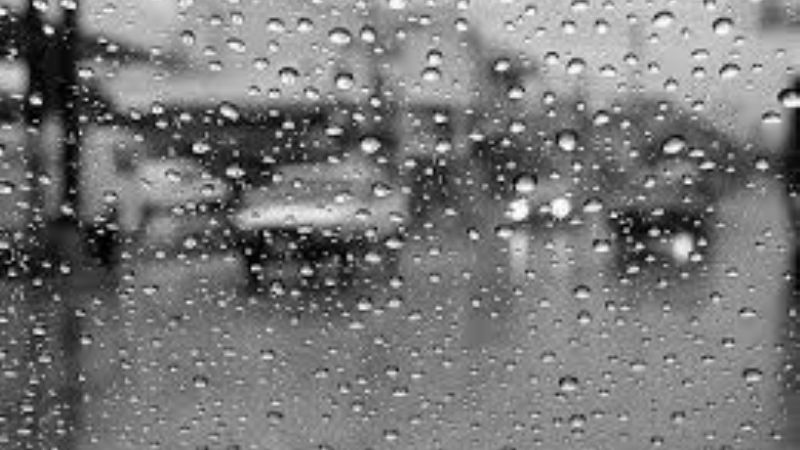 Bajó casi 20° la temperatura y llueve