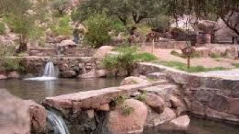 Colmataron 5 piletas del complejo termal en Fiambalá