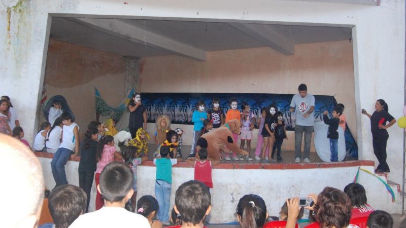 El Programa "Vive la escuela en verano" finalizó con una muestra