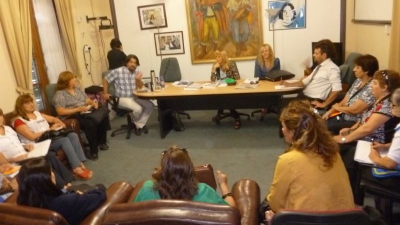 Ariza se reunió con directores de escuelas