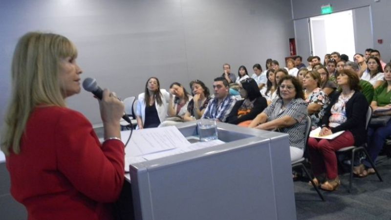 Con una importante convocatoria, se relanzó el Programa de Sanidad Escolar