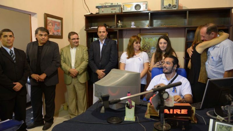Emotiva inauguración de los estudios de Radio Montesori