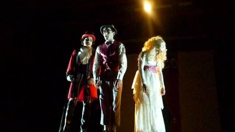 Cinco días a puro teatro