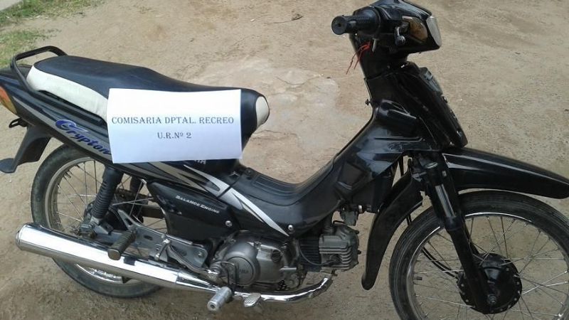 La Policía recuperó una moto robada en Recreo