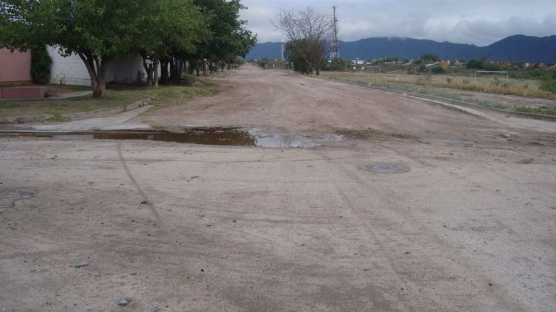 Pavimentación sobre calle Félix Avellaneda