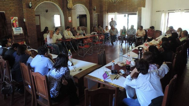 Profesores del IES piden apoyo por el cierre de carreras