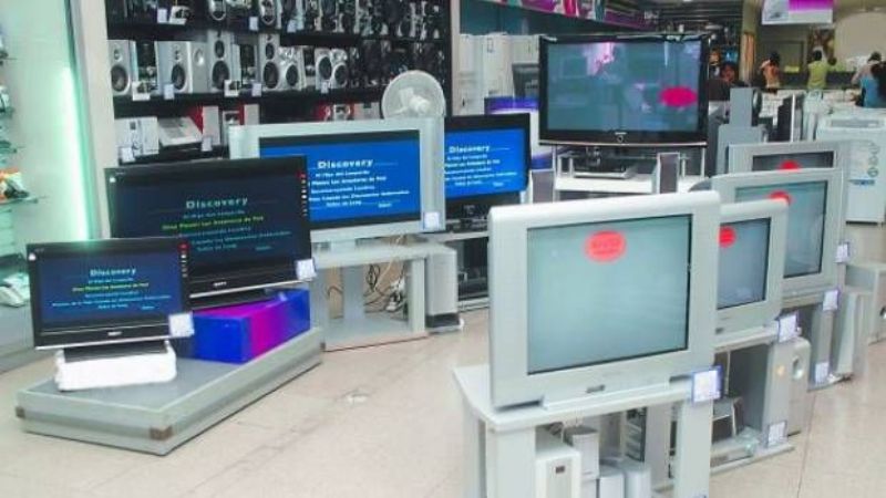 Caída de hasta 50% en venta de electrodomésticos reflota las 12 cuotas sin interés