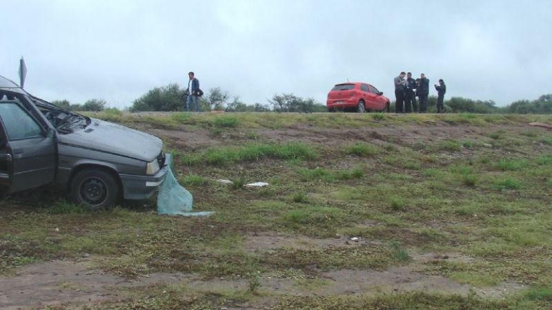 Policía inconciente tras chocar con un caballo en la Circunvalación