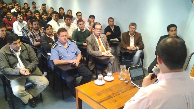 Capacitaron a Policías de la Provincia