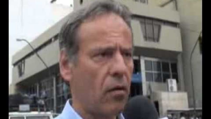 Kozicki se va en julio