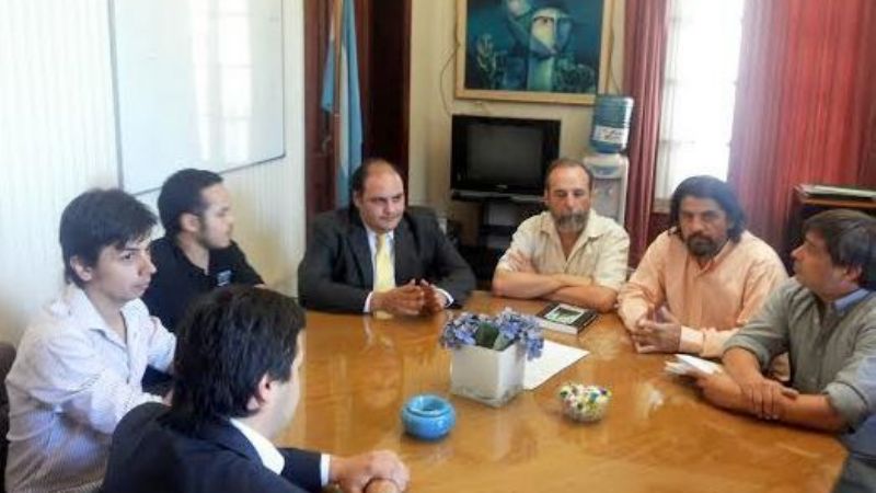 Saadi y Ariza recibieron a dirigentes de “Descamisados”