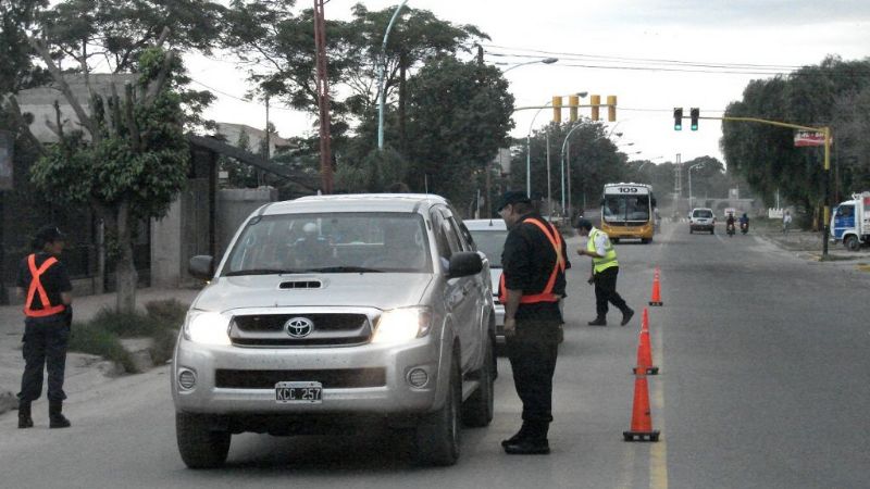Retienen 65 motos en control vehicular