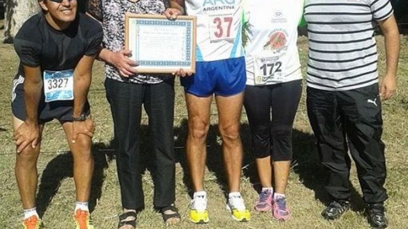 Los Villagra ganaron los 1500 y 3000 metros