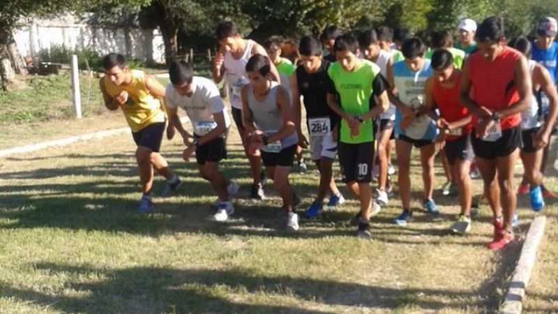 Los Villagra ganaron los 1500 y 3000 metros