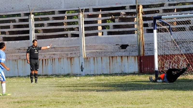 El “Santo de la Angustia” venció por penales a Esquiú y sigue en el TDI