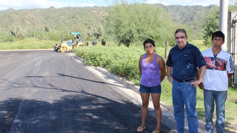 Avanza la pavimentación en el barrio Centenario