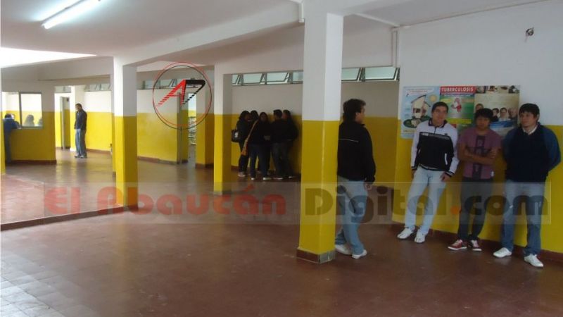 Tres escuelas suspenden las clases por el mal estado de sanitarios