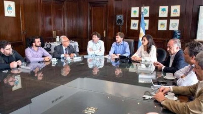 Augusto Costa defendió el plan económico del gobierno nacional