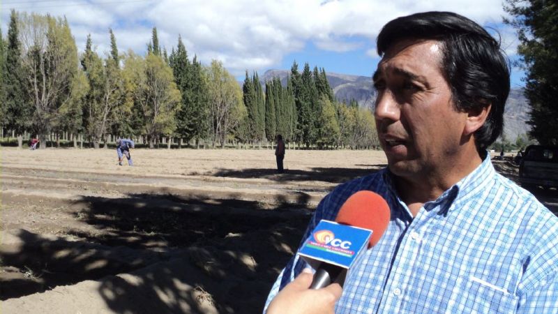 “Queremos levantar el estado de abandono que tenía la agronomía de zona”