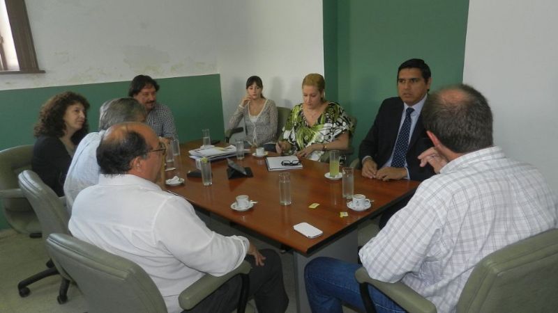 La Capital acuerda acciones con el Colegio de Geólogos